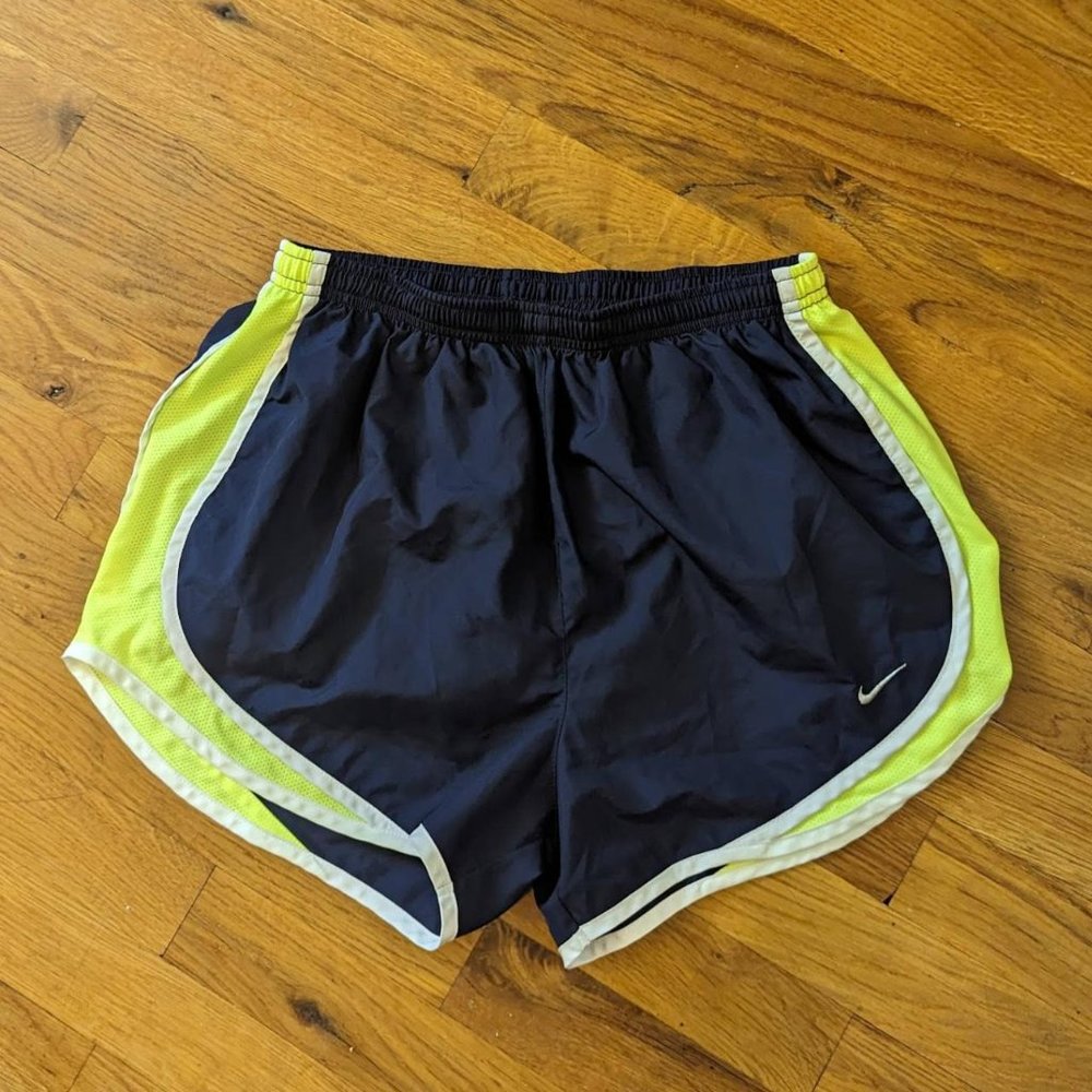 Nike Dri Fit Running Shorts Women's Medium